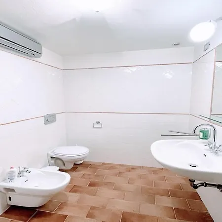 农家乐 Exclusive Pool-open Year-spoleto Biofarm-slps 8-village Shops, Bar1 Km 7 Poreta