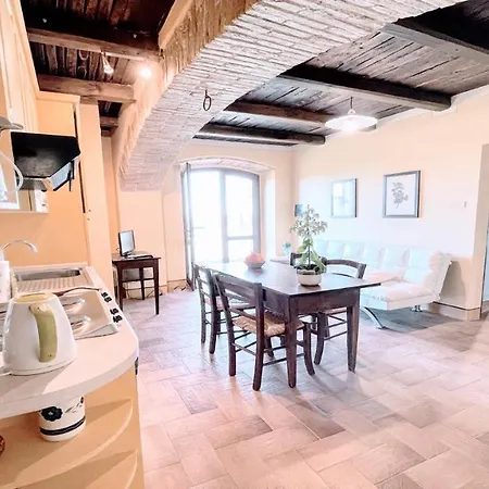 Exclusive Pool-open Year-spoleto Biofarm-slps 8-village Shops, Bar1 Km 7 农家乐 *