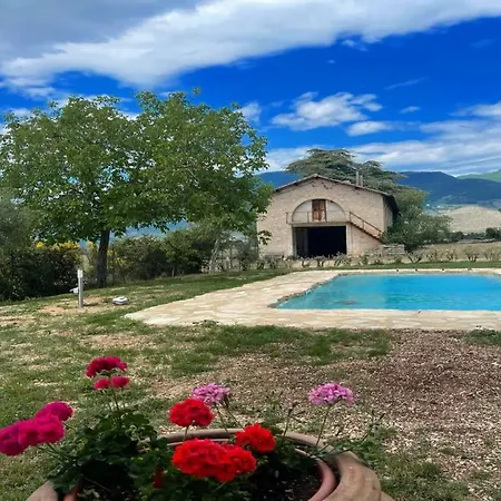 Exclusive Pool-open Year-spoleto Biofarm-slps 8-village Shops, Bar1 Km 7 农家乐 Poreta