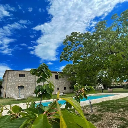 Exclusive Pool-open Year-spoleto Biofarm-slps 8-village Shops, Bar1 Km 7 * Poreta